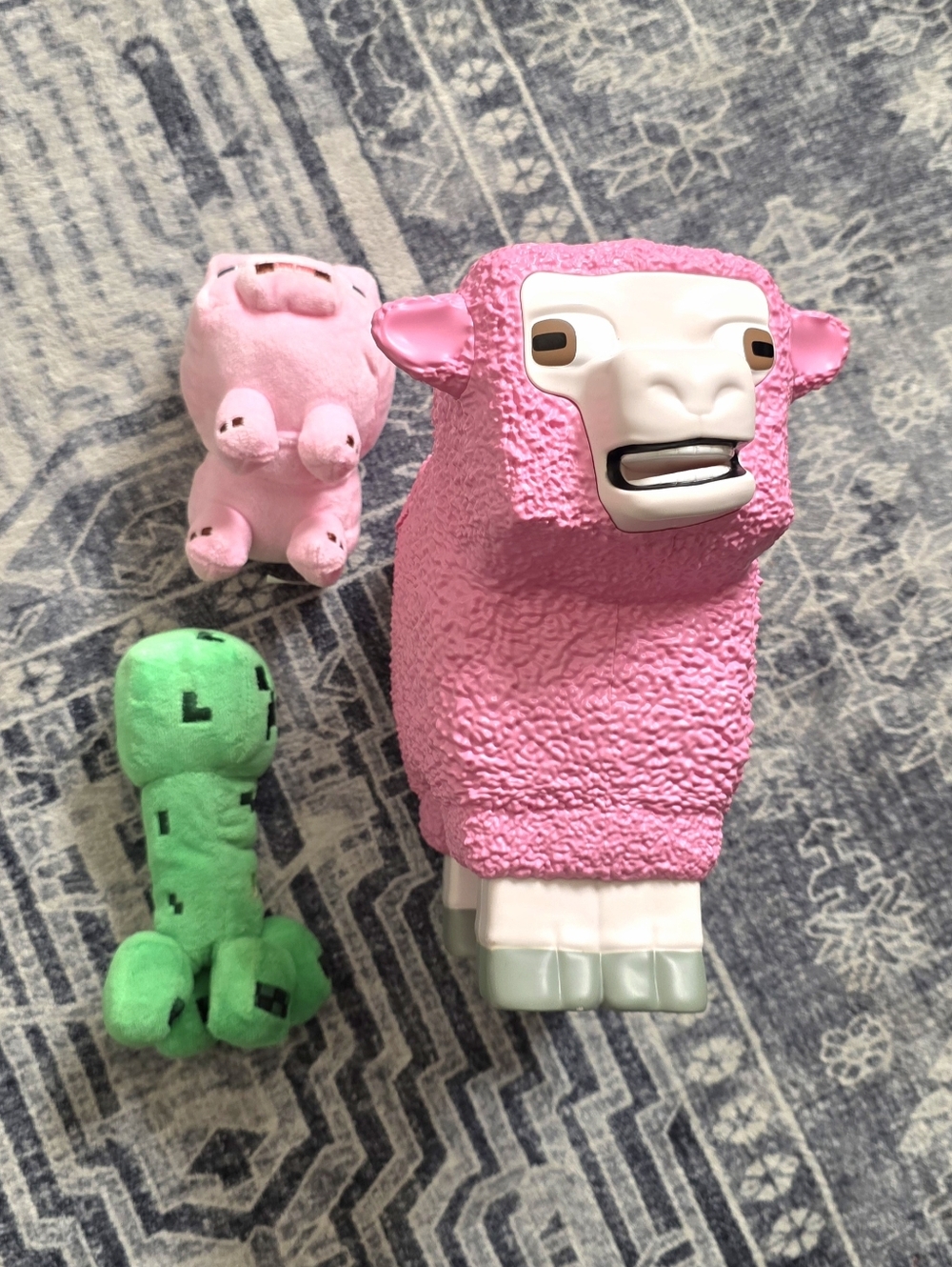 Minecraft Movie Pink Sheep Popcorn Bucket REGAL EXCLUSIVE Limited Edition bundle